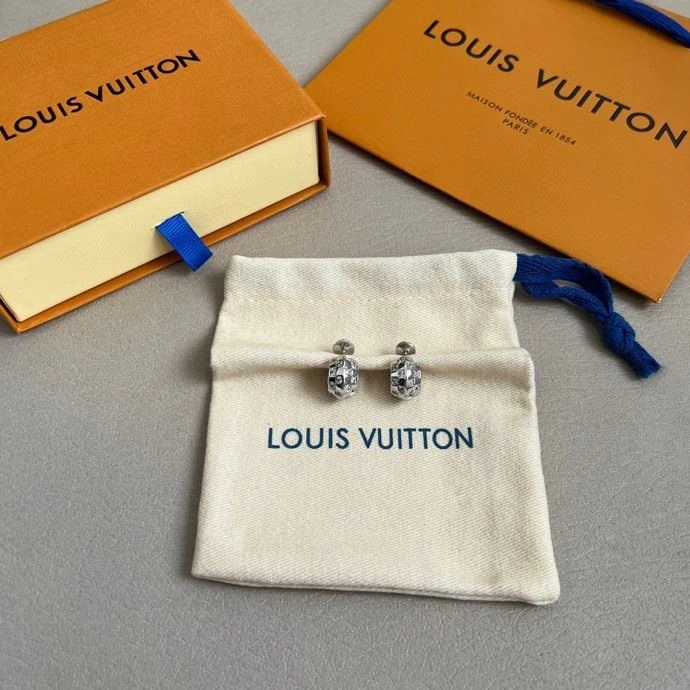 Durable Louis Vuitton Earrings 249027