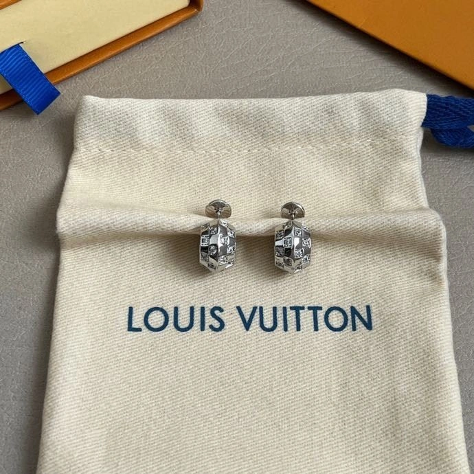 Durable Louis Vuitton Earrings 249027