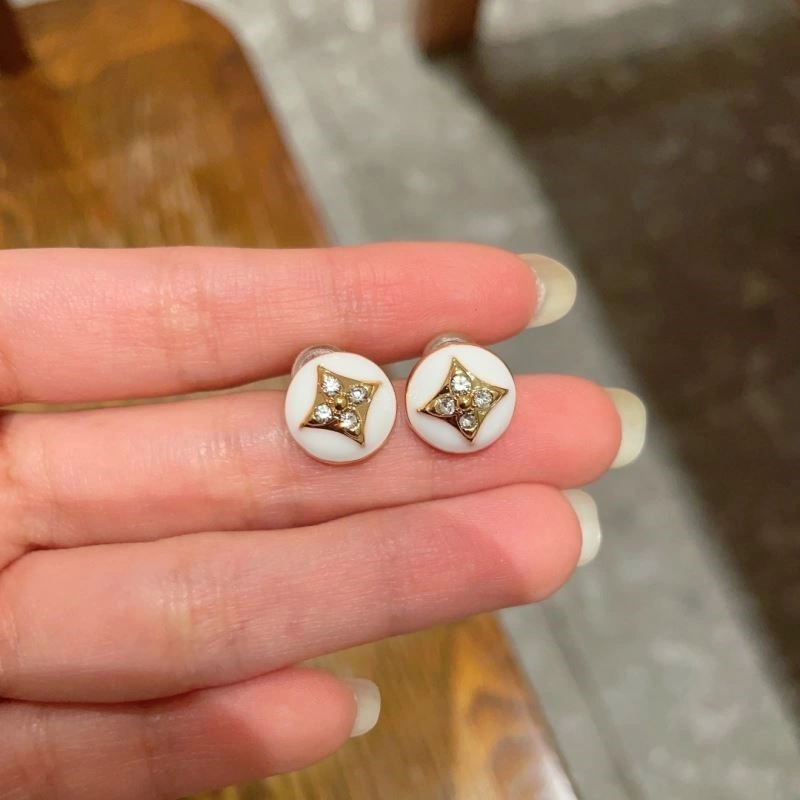 Louis Vuitton Earrings EyeCatching 248990