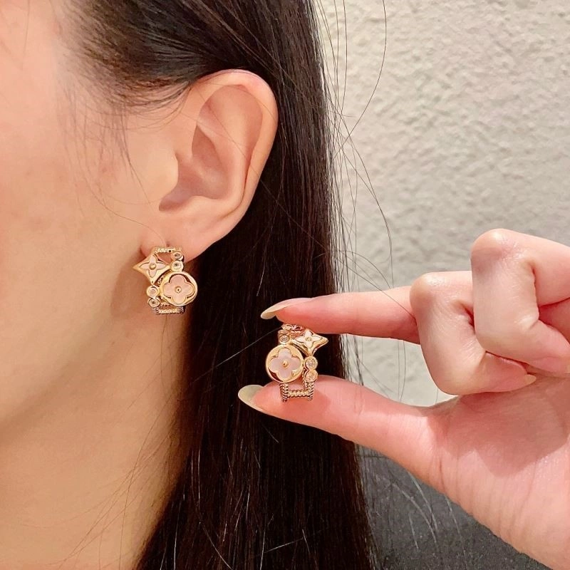 Louis Vuitton Earrings Timeless 249005
