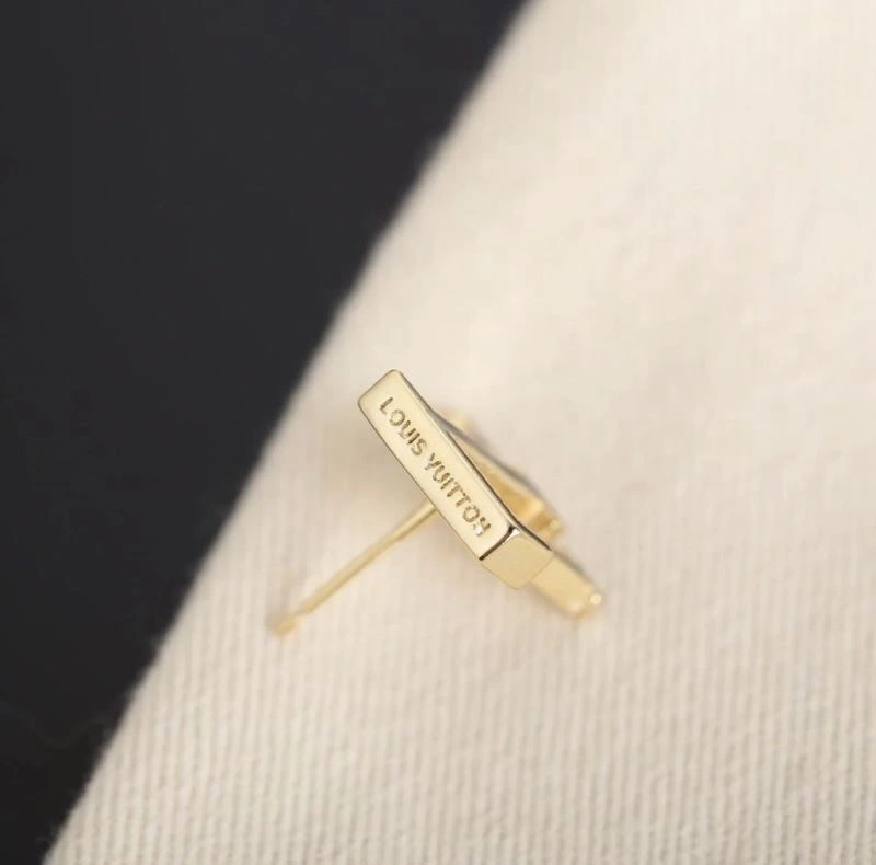 Louis Vuitton Earrings Attractive 248672