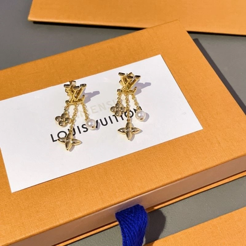 Louis Vuitton Earrings Attractive 248629
