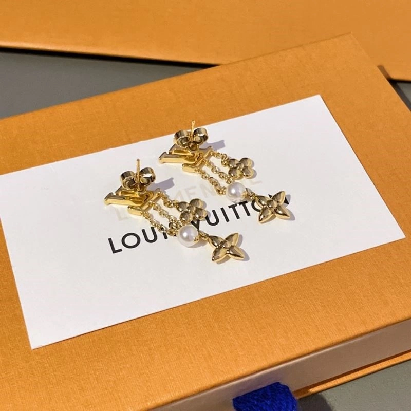 Louis Vuitton Earrings Attractive 248629
