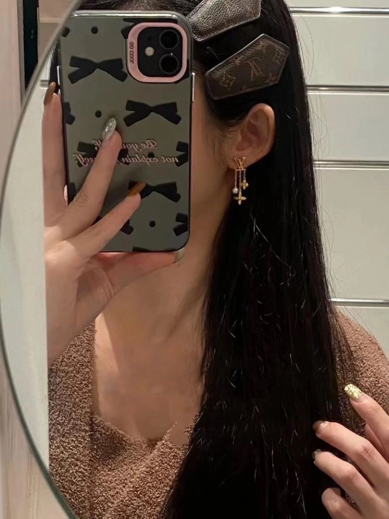 Louis Vuitton Earrings Attractive 248629