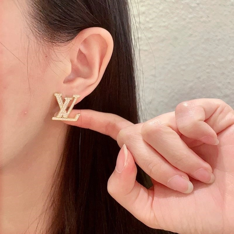 Trendy Louis Vuitton Earrings 248614