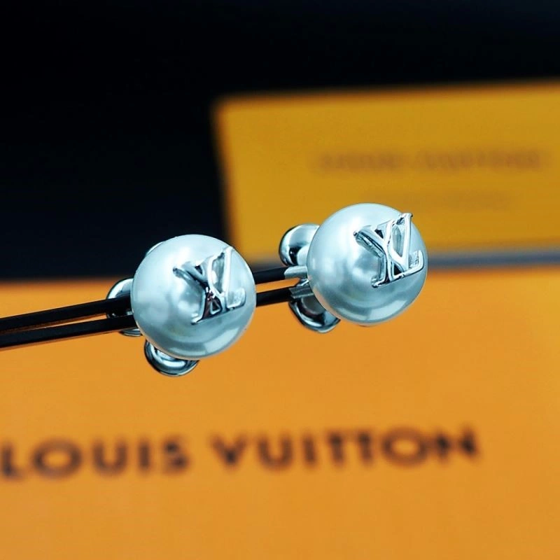 Contemporary Louis Vuitton Earrings 248633