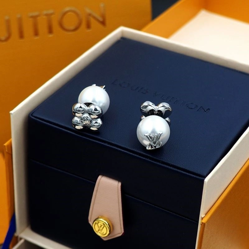 Contemporary Louis Vuitton Earrings 248633