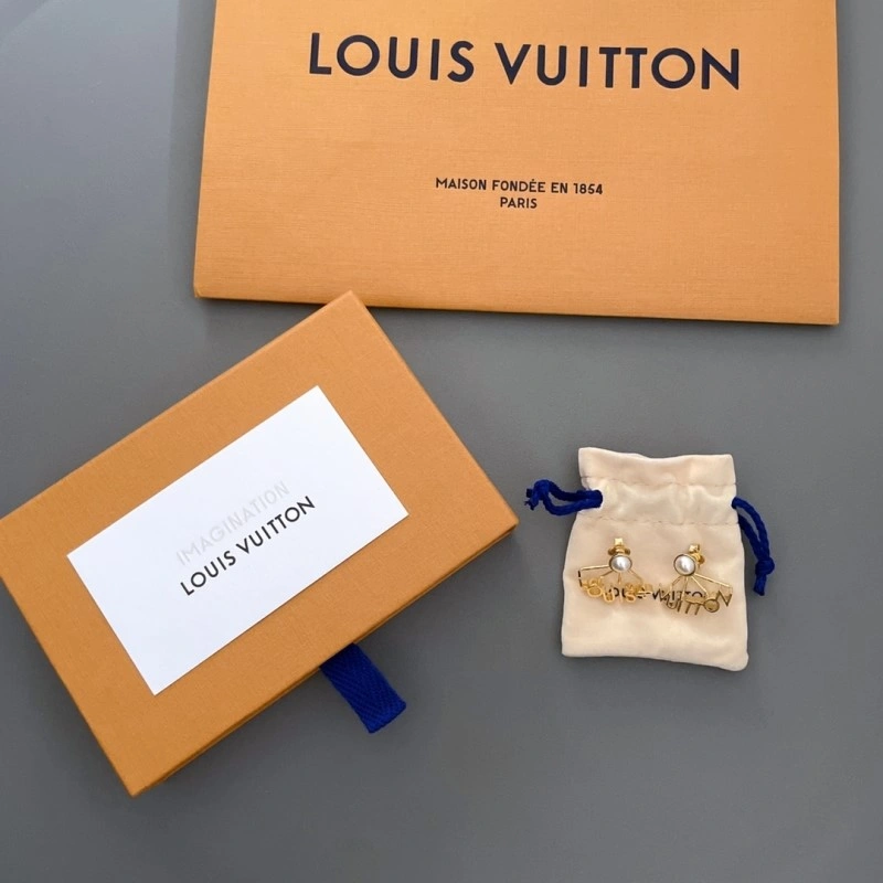 Sophisticated Louis Vuitton Earrings 248597