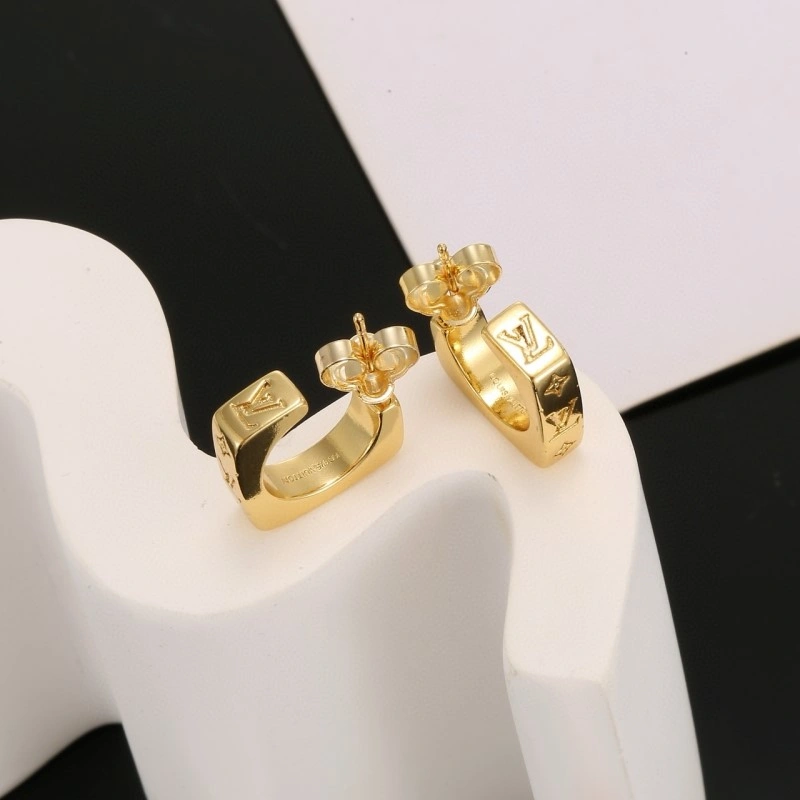 Louis Vuitton Earrings UrbanChic 248595