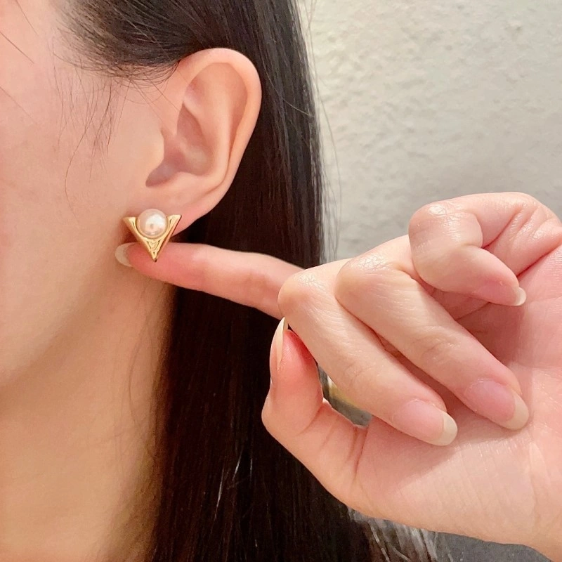 Louis Vuitton Earrings Stretchable 248589