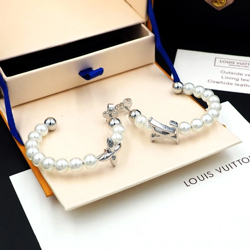 WaterResistant Louis Vuitton Earrings 248128