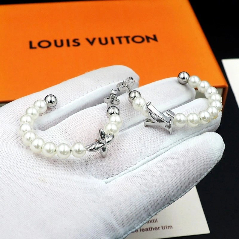 WaterResistant Louis Vuitton Earrings 248128