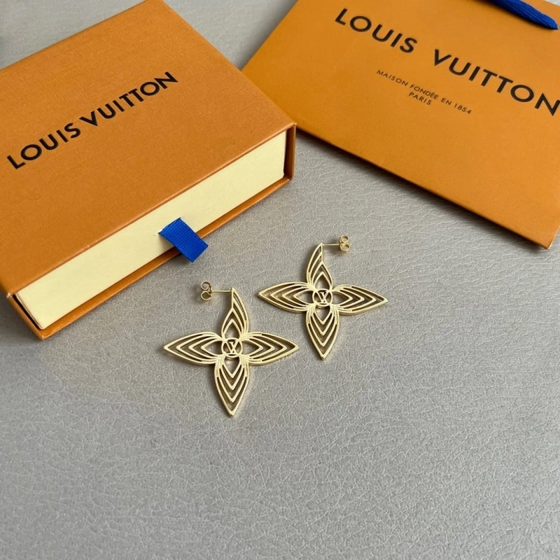 Sporty Louis Vuitton Earrings 248104