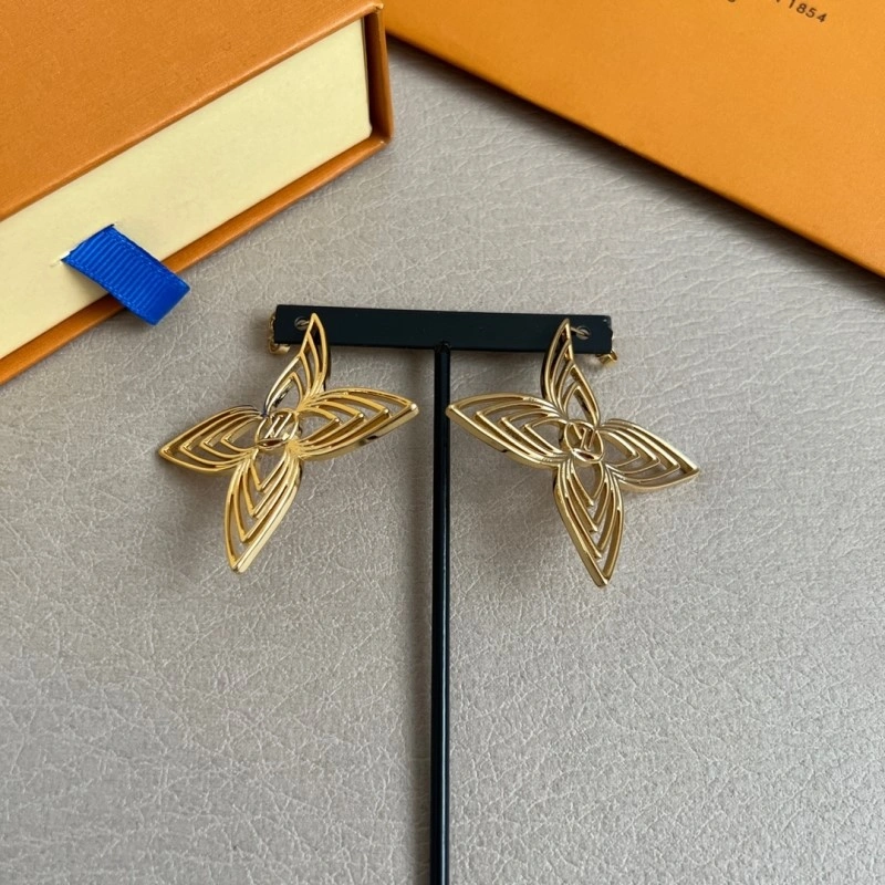 Sporty Louis Vuitton Earrings 248104