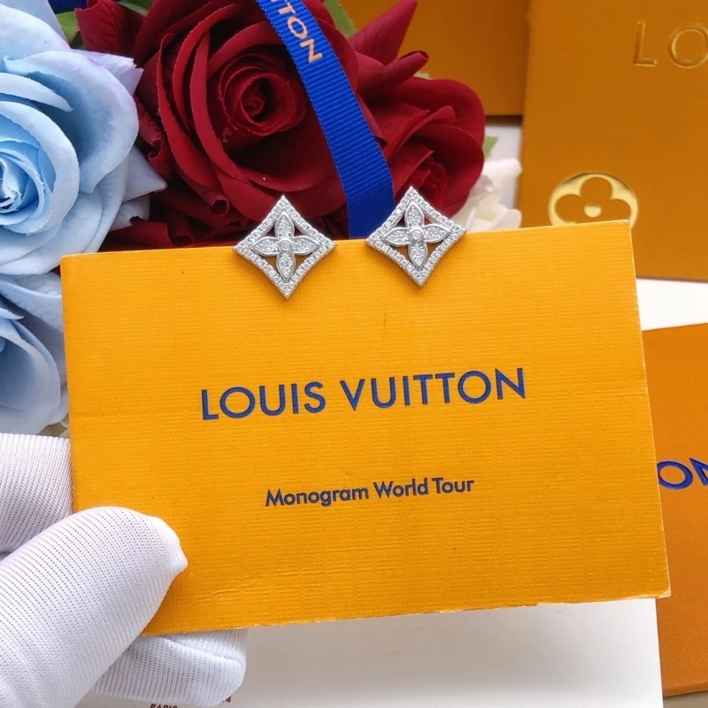 Sporty Louis Vuitton Earrings 248087
