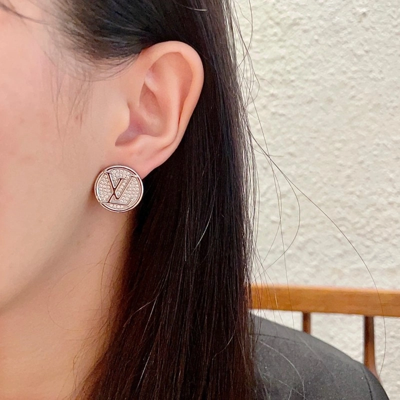 Effortless Louis Vuitton Earrings 248046