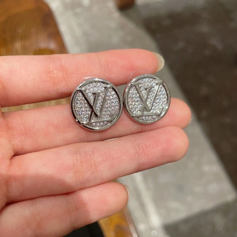 Effortless Louis Vuitton Earrings 248046