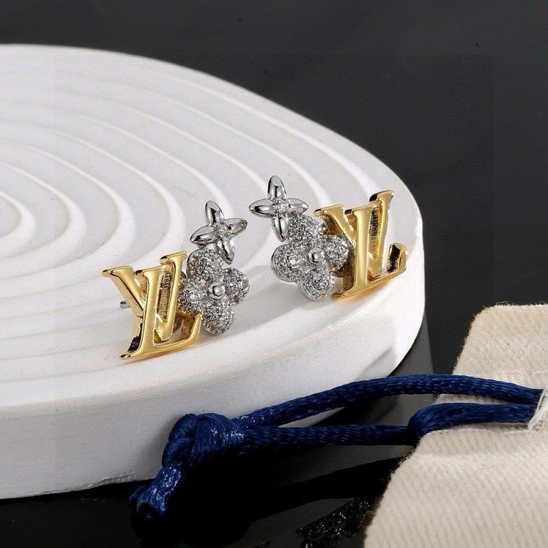 Louis Vuitton Earrings Sleek 248030