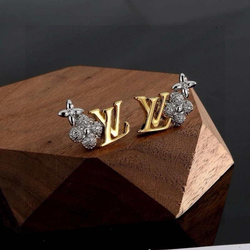 Louis Vuitton Earrings Sleek 248030