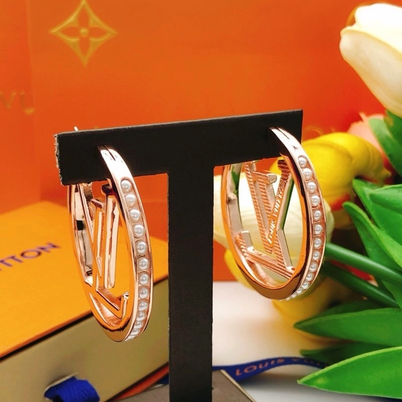Louis Vuitton Earrings Elegant 248016