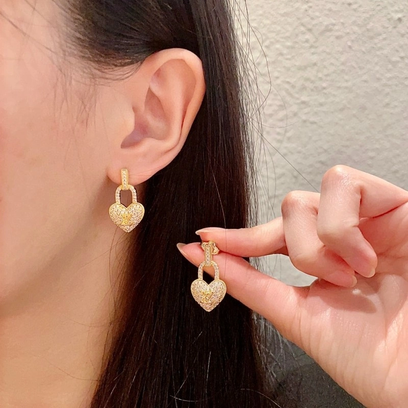 Affordable Louis Vuitton Earrings 248003