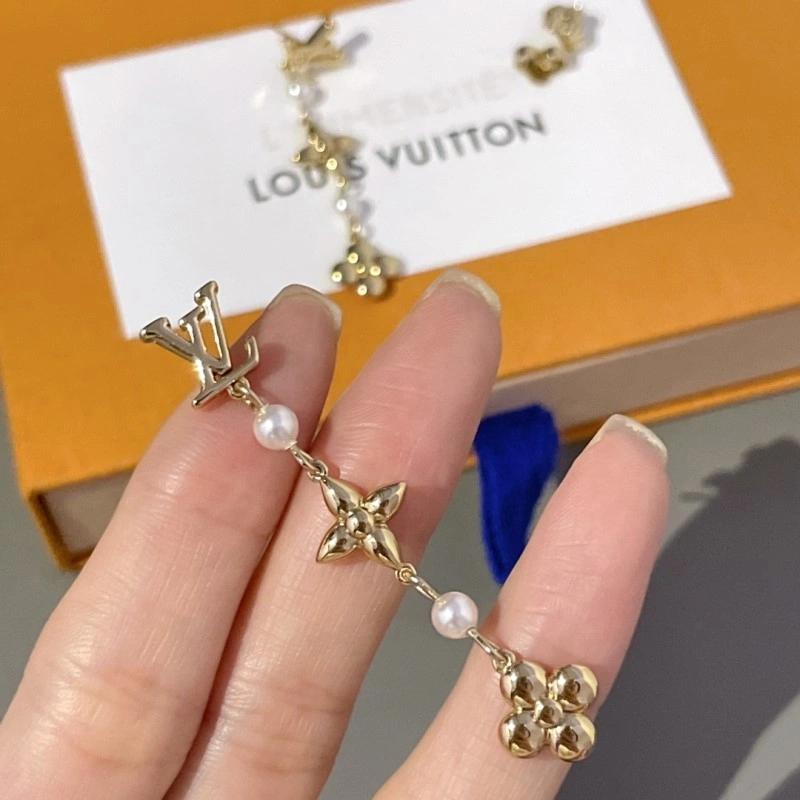 Flexible Louis Vuitton Earrings 247980