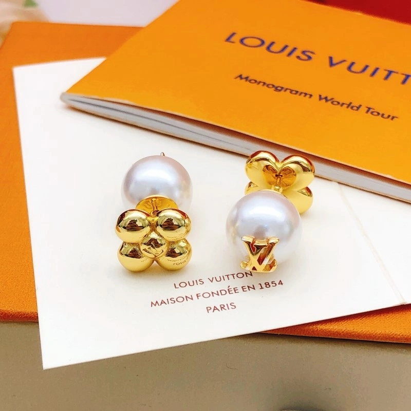 Functional Louis Vuitton Earrings 247985