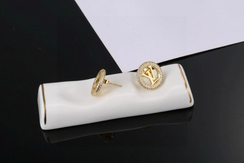 Louis Vuitton Earrings Versatile 247970