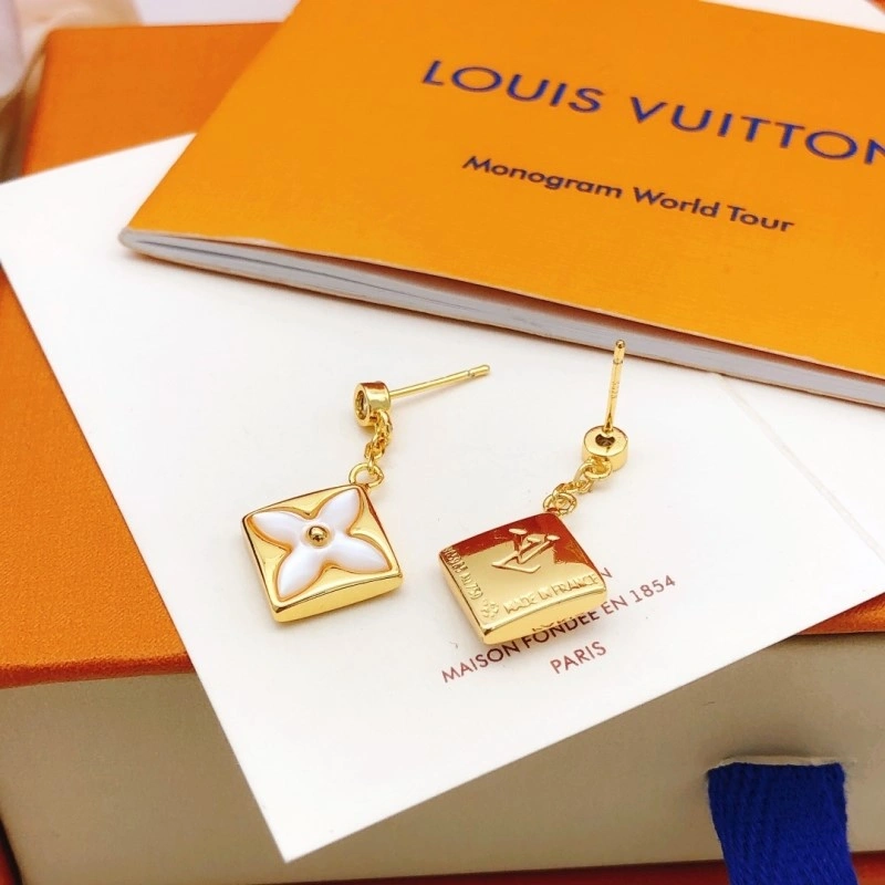 Louis Vuitton Earrings Lightweight 247942