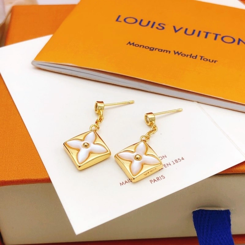 Louis Vuitton Earrings Lightweight 247942