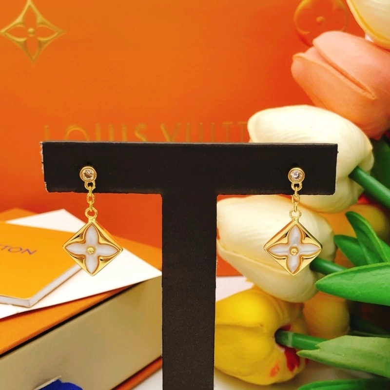 Louis Vuitton Earrings Lightweight 247942