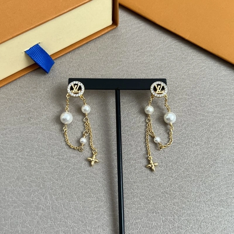 Trendsetting Louis Vuitton Earrings 247932