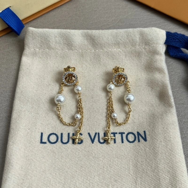 Trendsetting Louis Vuitton Earrings 247932