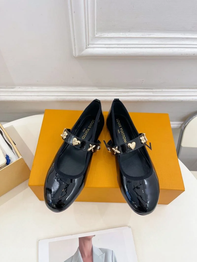 GoodFit Louis Vuitton Flat Shoes 32396