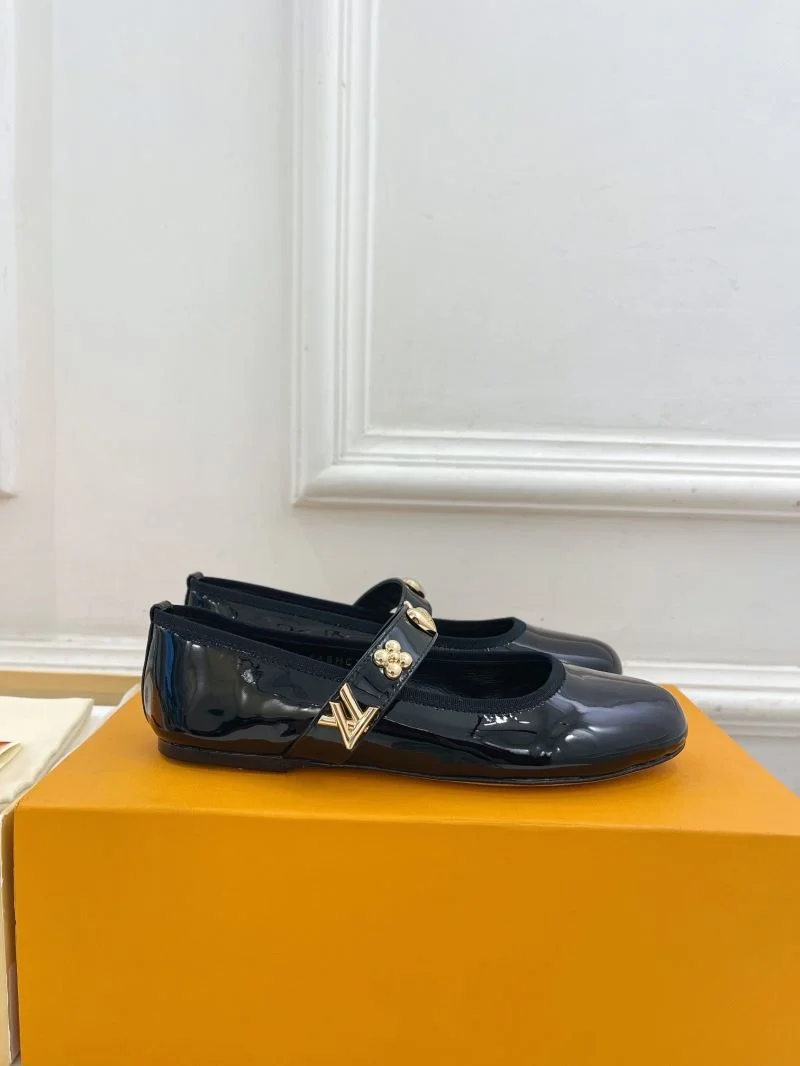 GoodFit Louis Vuitton Flat Shoes 32396