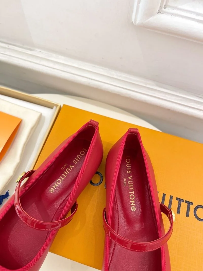 StreetReady Louis Vuitton Flat Shoes 32381