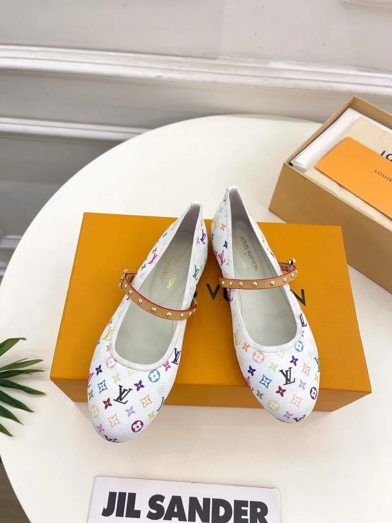 Louis Vuitton Flat Shoes Breathable 32391