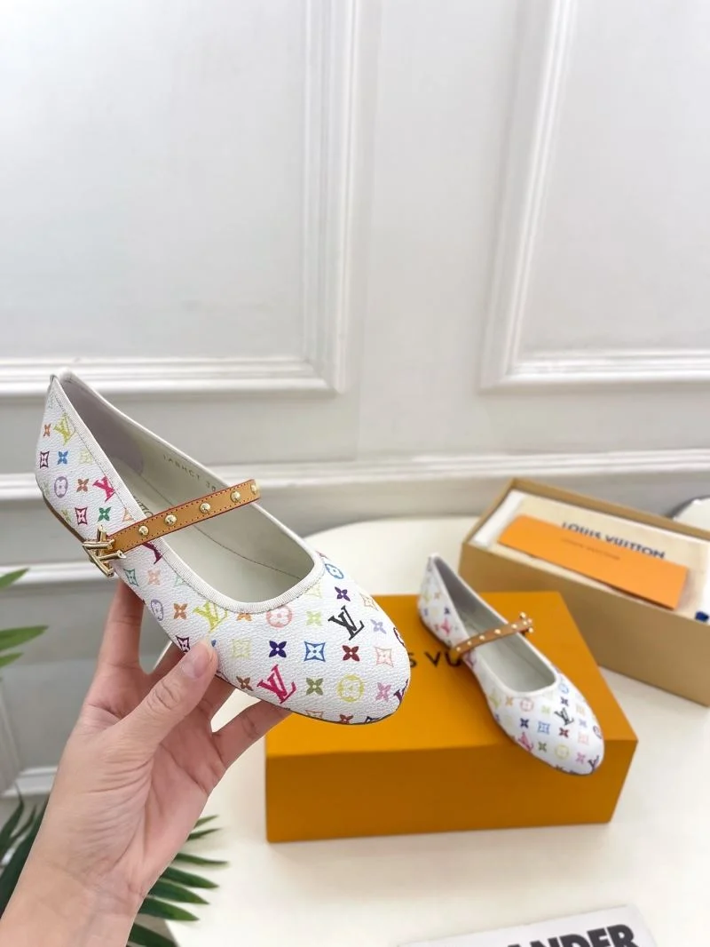 Louis Vuitton Flat Shoes Breathable 32391