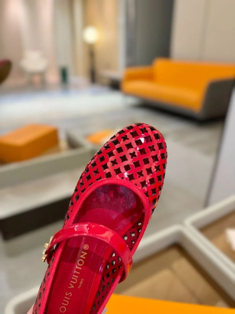 Louis Vuitton Flat Shoes Premium 32007