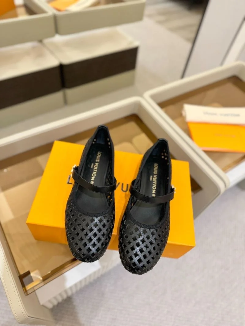 Durable Louis Vuitton Flat Shoes 32005