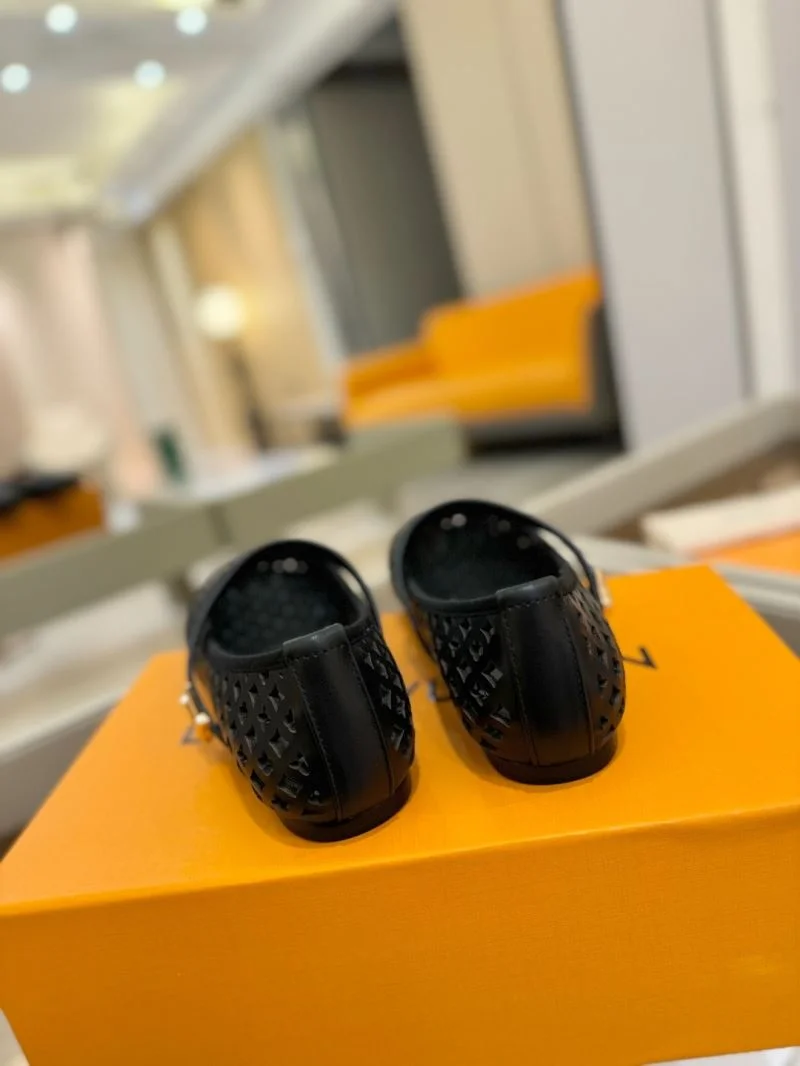 Durable Louis Vuitton Flat Shoes 32005