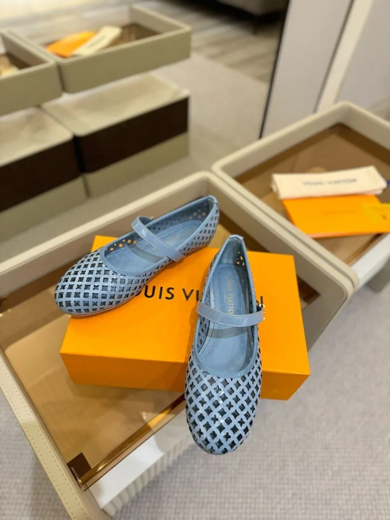 Effortless Louis Vuitton Flat Shoes 32002