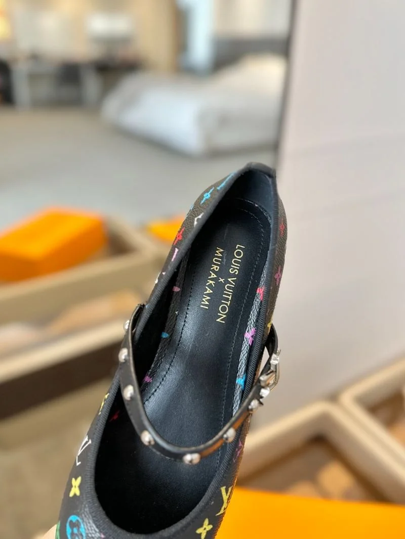 OnTrend Louis Vuitton Flat Shoes 32001