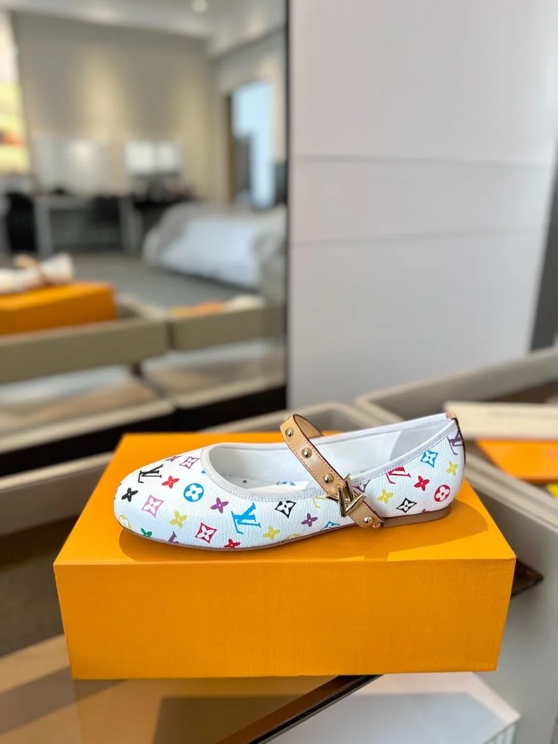 Premium Louis Vuitton Flat Shoes 32004