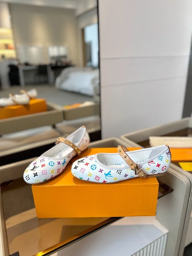 Premium Louis Vuitton Flat Shoes 32004