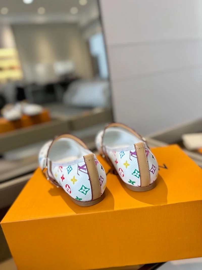 Premium Louis Vuitton Flat Shoes 32004