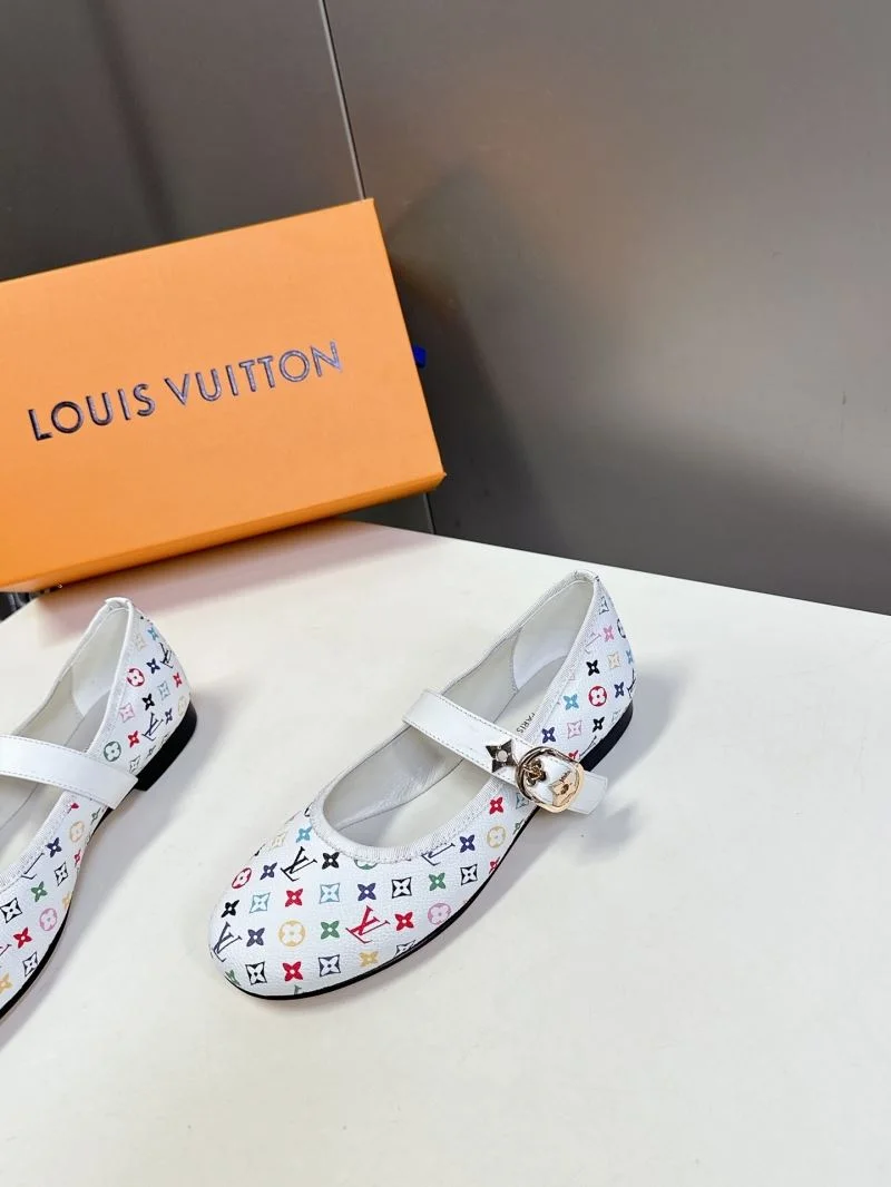 Louis Vuitton Flat Shoes Sustainable 31975