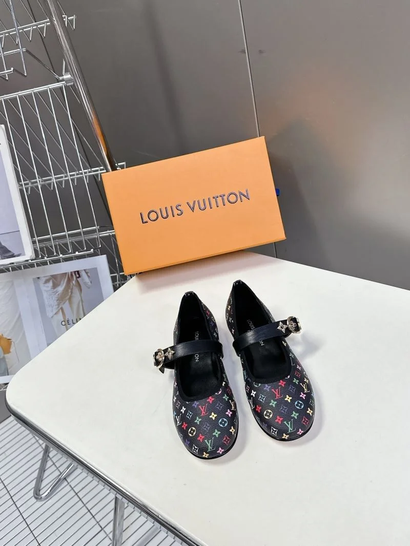 TravelReady Louis Vuitton Flat Shoes 31983