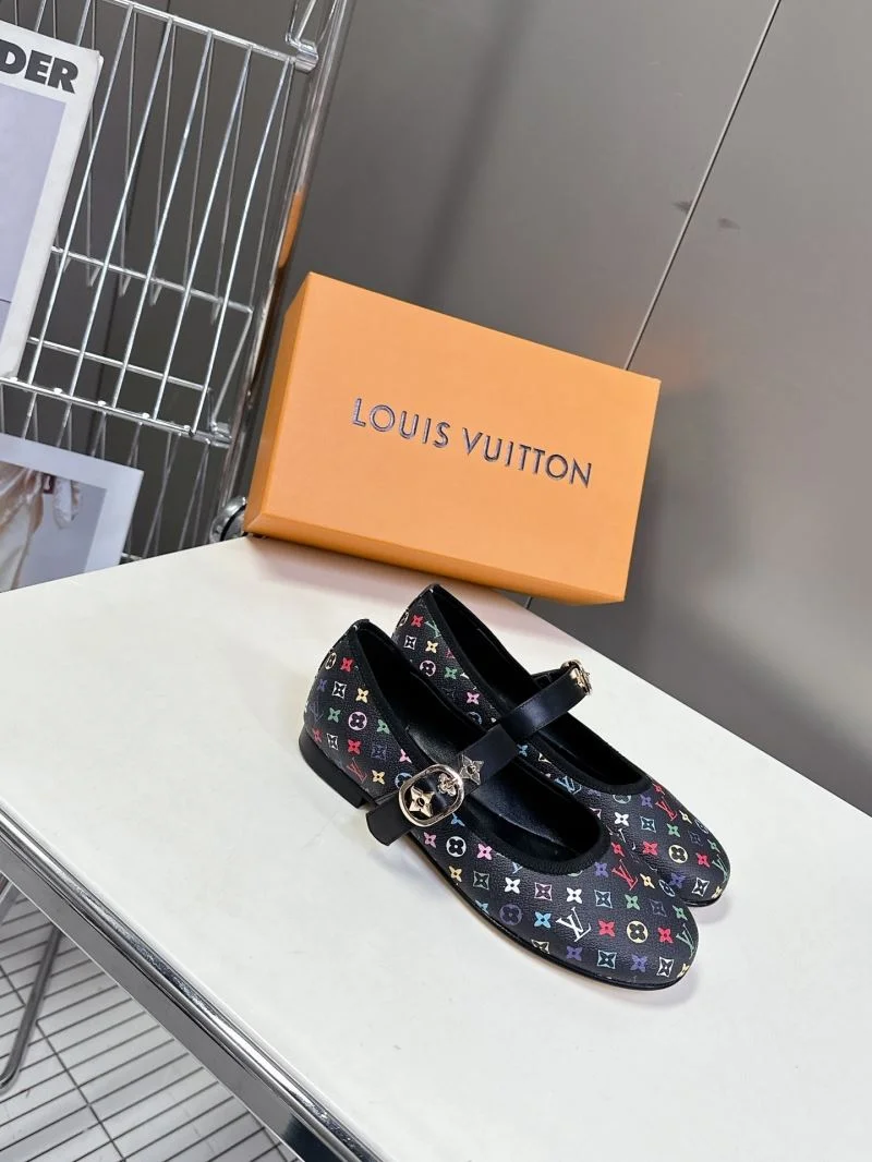 TravelReady Louis Vuitton Flat Shoes 31983