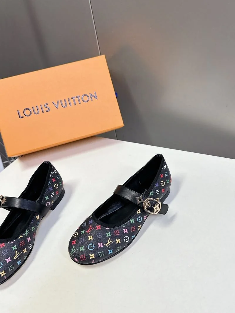TravelReady Louis Vuitton Flat Shoes 31983